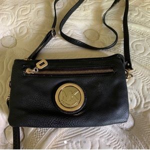 Michael Kors CrossBody Wallet